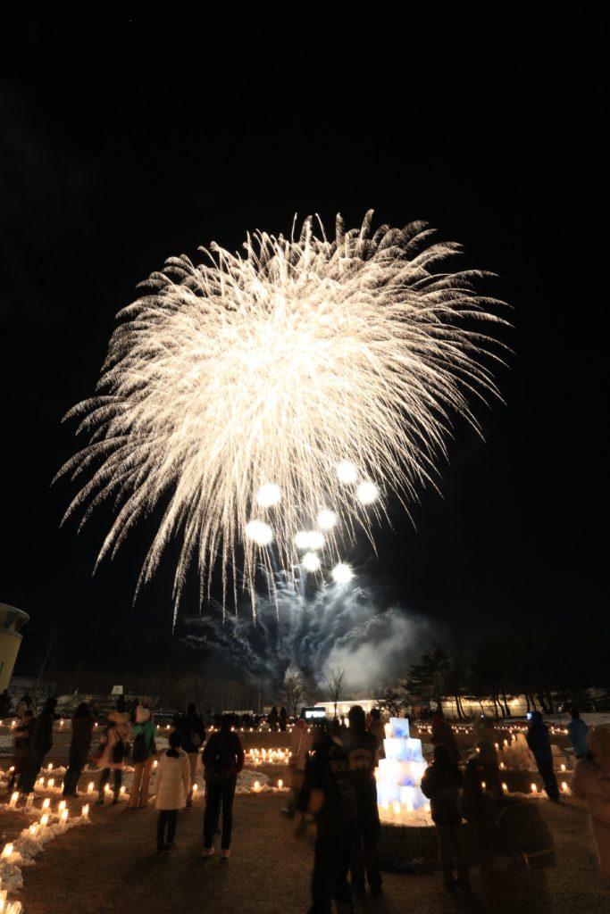 野辺山高原アイスキャンドルフェスティバル2020の花火大会