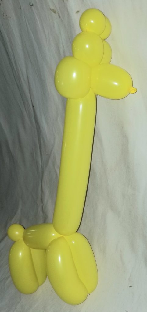 1本で作れる簡単なバルーンアートのキリン