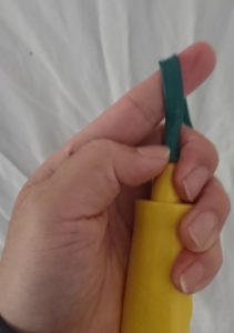 バルーンアートのポンプの指し方の良い例