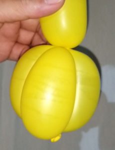 バルーンアートのバードボディー!一本で作る鳥の身体の作り方。