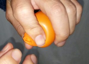 バルーンアートのチューリップひねり