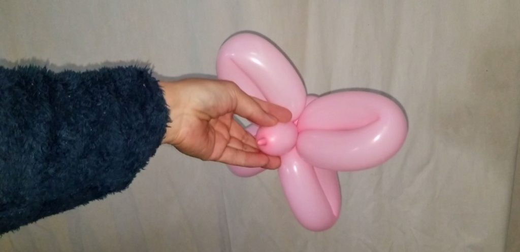 超簡単な4枚花のバルーンアートの作り方