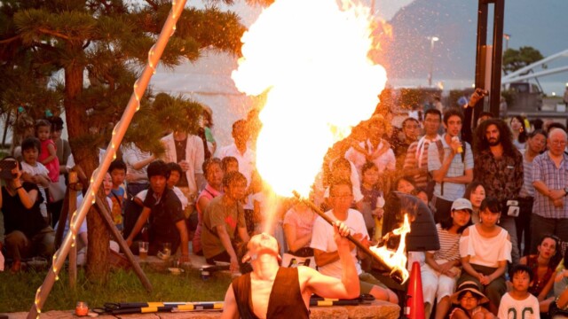 大道芸人GEN(ジェン)火吹き