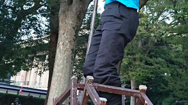 上野恩賜公園での大道芸人大道芸人GEN(ジェン)
