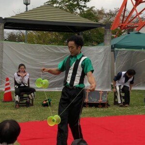 第4回八幡山公園祭り 宇都宮タワーのふもとでの大道芸イベント ハッピーメリーサーカス