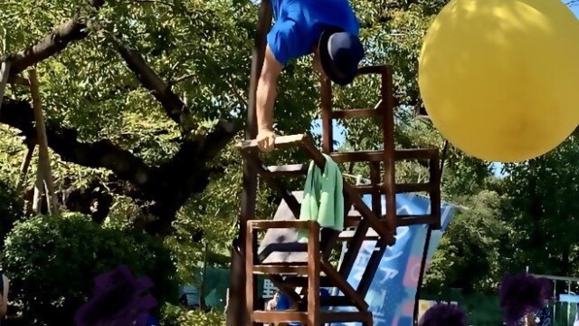 上野公園 ヘブンアーティスト 大道芸人GEN(ジェン) 五丁椅子