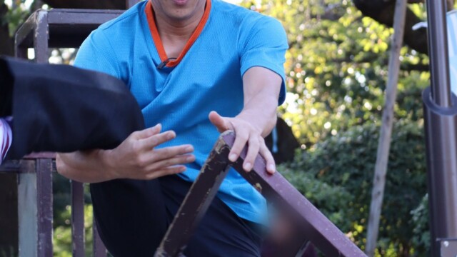 大道芸人GEN(ジェン)ヘブンアーティストTOKYO2019 大道芸人GEN(ジェン)椅子倒立スタート