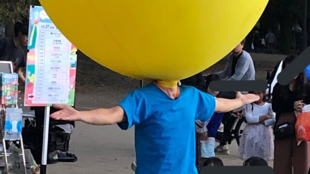 ヘブンアーティストTOKYO2019 大道芸人GEN(ジェン)顔だけ風船人間